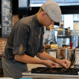 haarlem@chocolateriepierre.nl