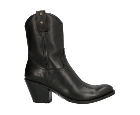 9441-e913-4f7d-92da-cebce1a53f92